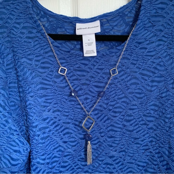 Alfred Dunner xl 3/4 sleeve blue top w/necklace NWT - Picture 3 of 4